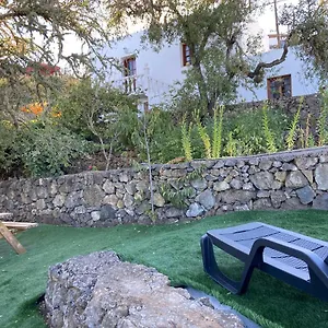 https://casas-rurales-tio-antonio.in-canary-islands.com