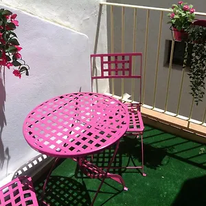 https://nerja-apartamento-turistico-2b.hotelsinnerja.org